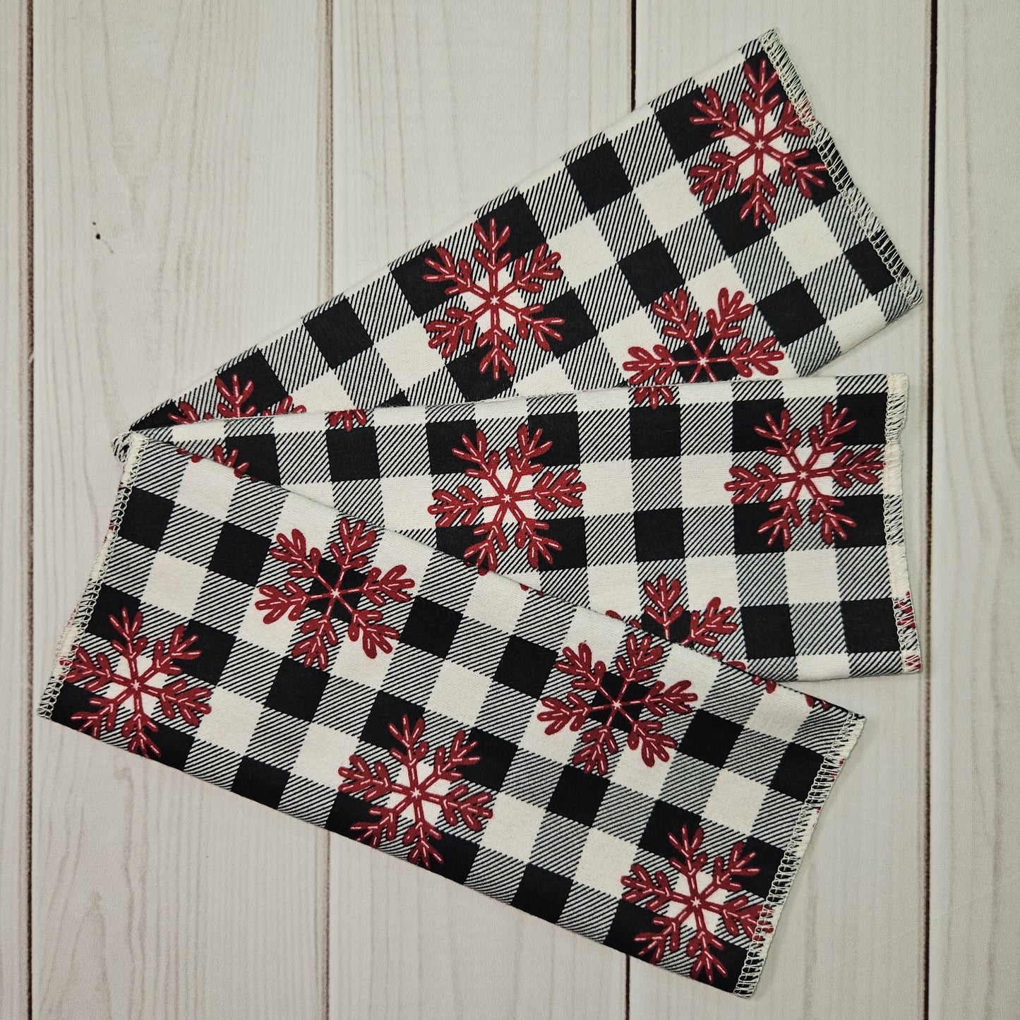 Buffalo Check with Red Snowflakes Paperless Paper Towels