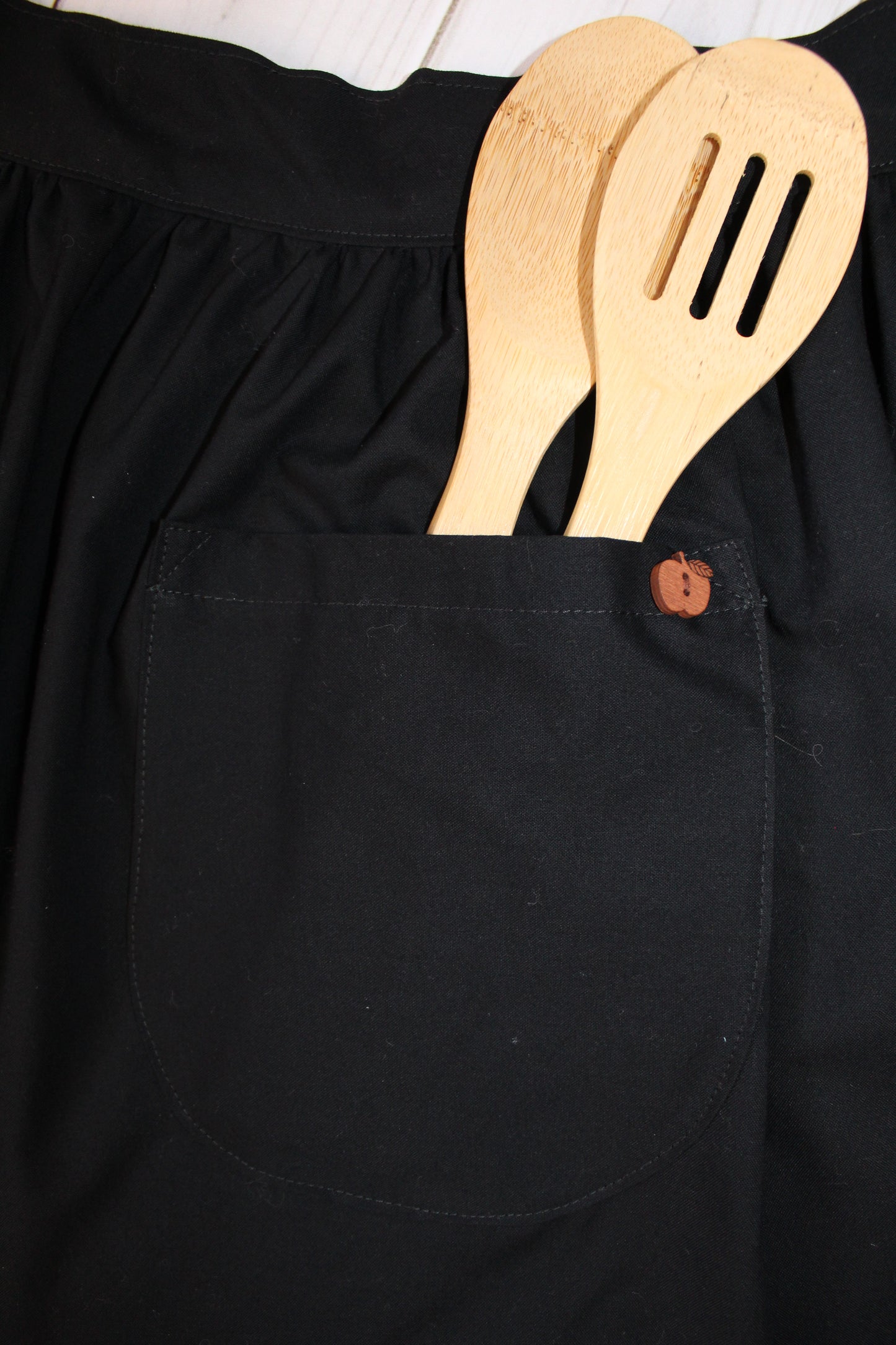 Black Retro Half Apron with Ruffles and Pockets