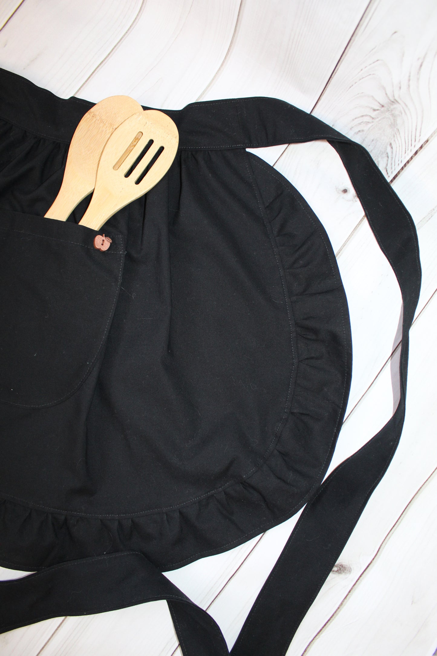 Black Retro Half Apron with Ruffles and Pockets