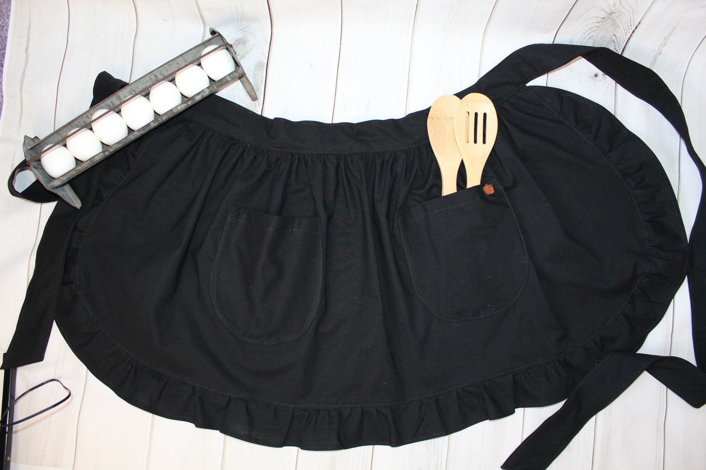 Black Retro Half Apron with Ruffles and Pockets