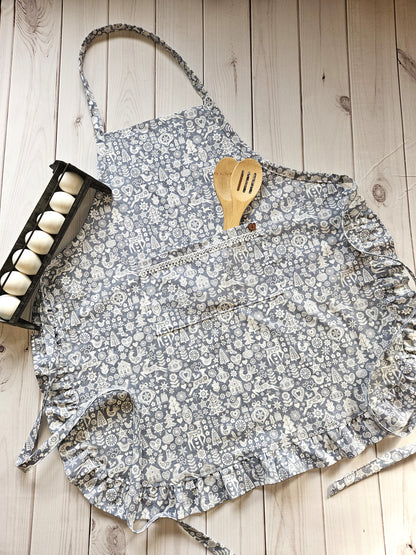 Scandinavian Christmas Print Full Vintage-Style Apron with Ruffle and Pocket