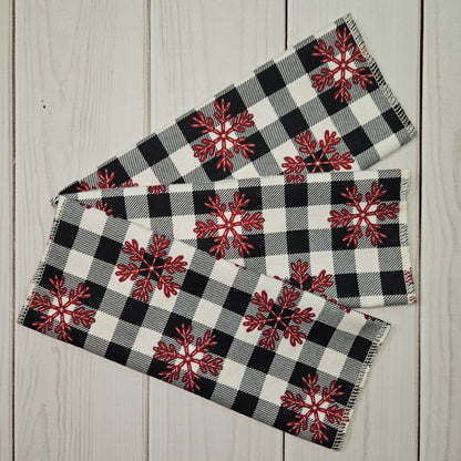 Buffalo Check with Red Snowflakes Paperless Paper Towels