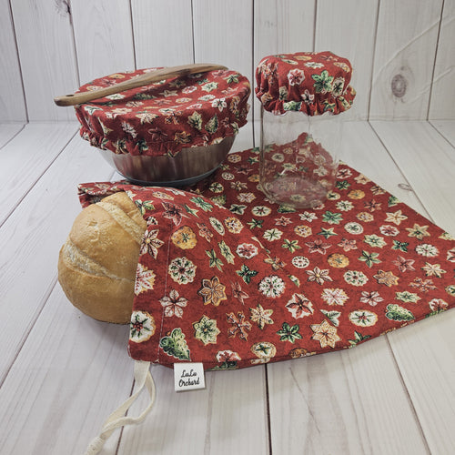 A Cozy Christmas Kitchen Collection